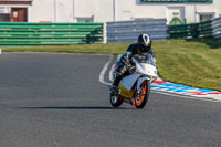 PJM-Wedding-Photography;enduro-digital-images;event-digital-images;eventdigitalimages;mallory-park;mallory-park-photographs;mallory-park-trackday;mallory-park-trackday-photographs;no-limits-trackdays;peter-wileman-photography;racing-digital-images;trackday-digital-images;trackday-photos